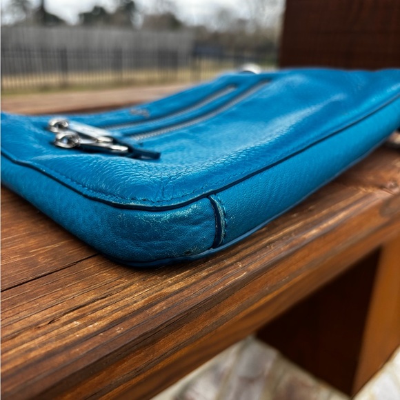 EUC! Cole Haan Blue Crossbody Bag with Silver Zipper and Textured Leather - Picture 7 of 7